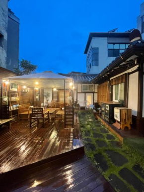 Eoulim House